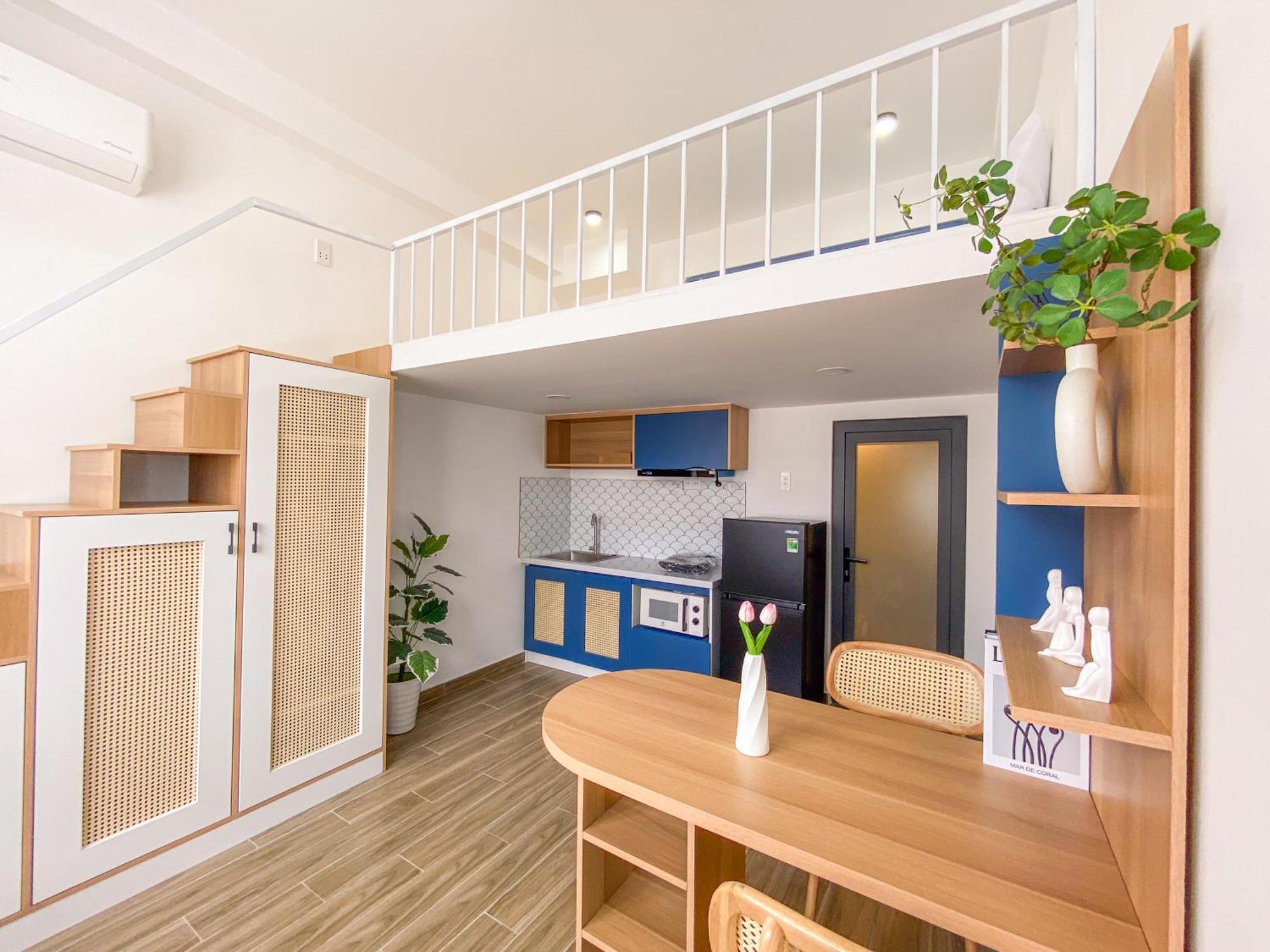 Apartamento 220 Ho Hue - Duplex Thiet Ke Thong Minh Mang Phong Cach Co Dien Dan Xen Hien Dai *